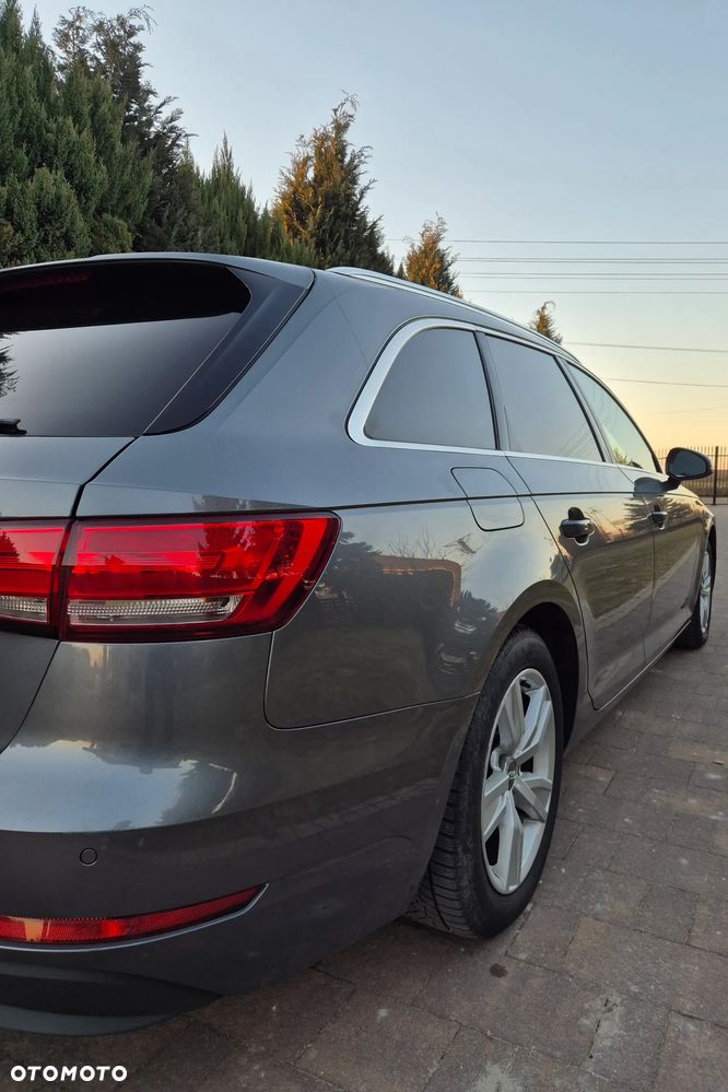 Audi A4 Avant 2.0 TDI S tronic - 9
