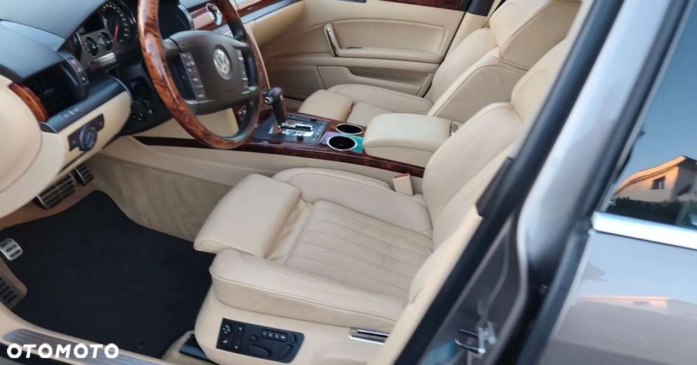 Volkswagen Phaeton - 6