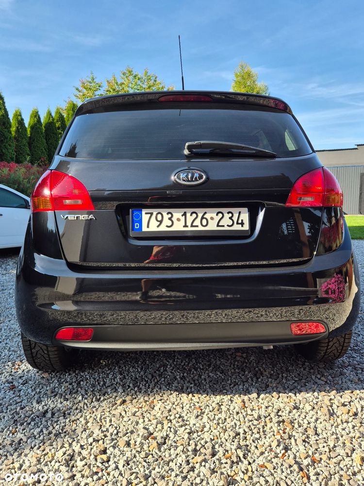 Kia Venga 1.6 CVVT Black Collection - 7
