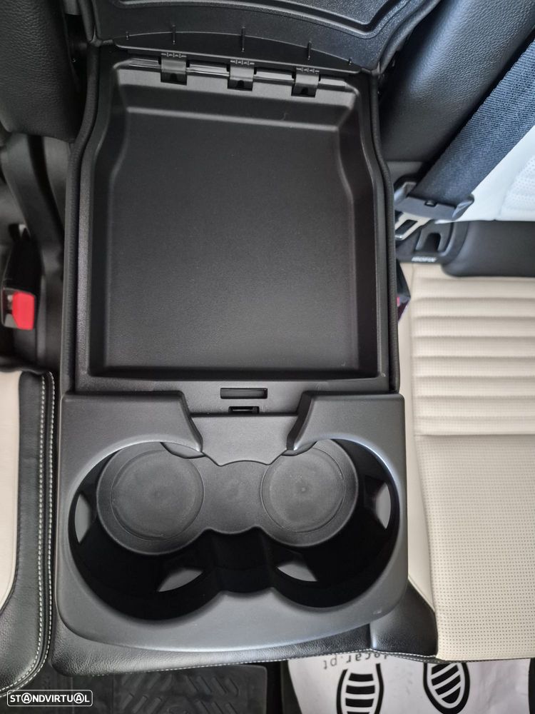 Land Rover Discovery Sport P300e R-Dynamic S - 56