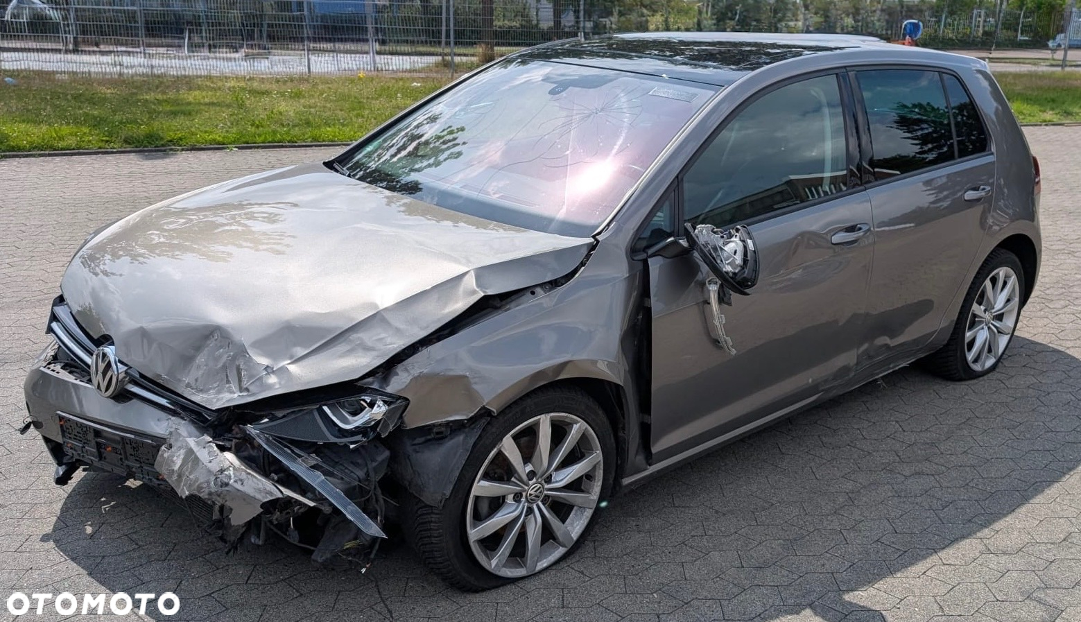Volkswagen Golf 2.0 TDI SCR DSG Highline - 2