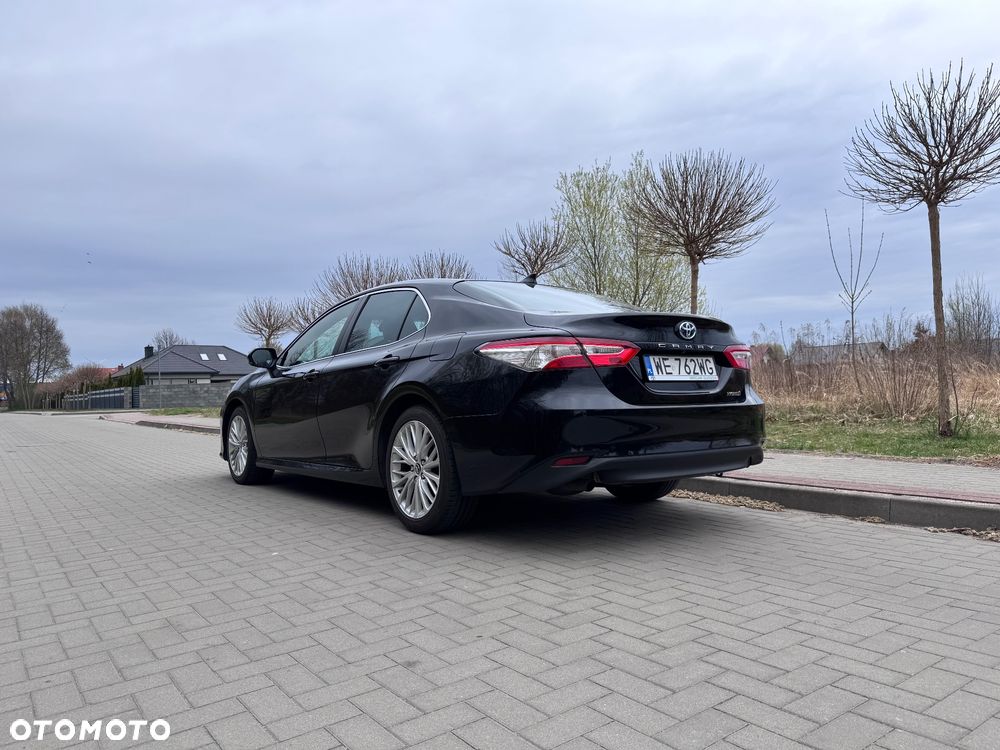 Toyota Camry 2.5 Hybrid Comfort CVT - 5