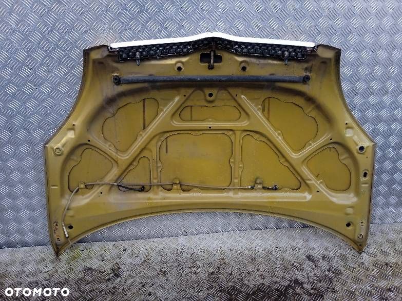 MASKA TOYOTA YARIS - 2