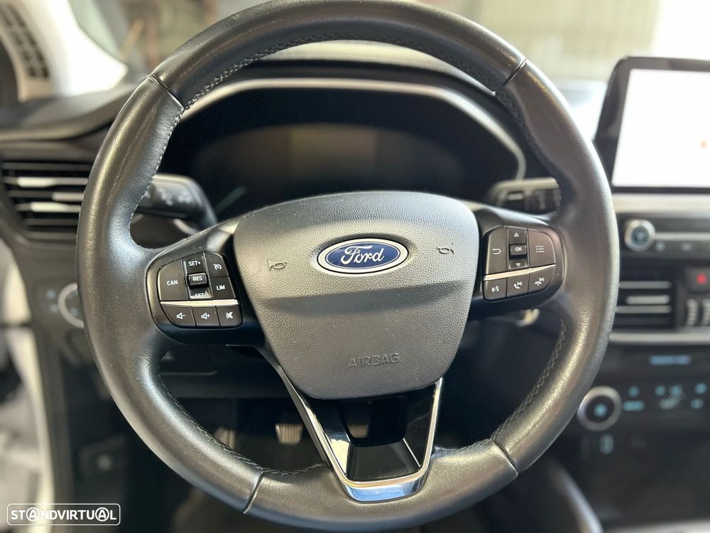 Ford Focus 1.5 EcoBlue S&S COOL&CONNECT - 18
