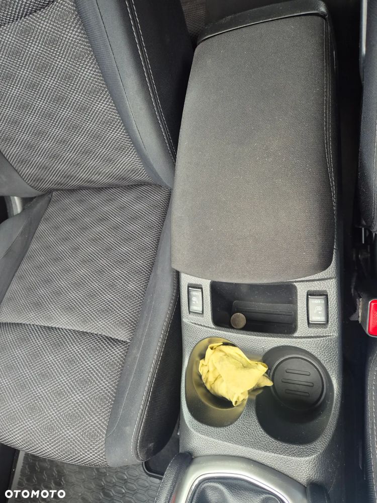 Nissan Qashqai 1.2 DIG-T Visia EU6 - 19