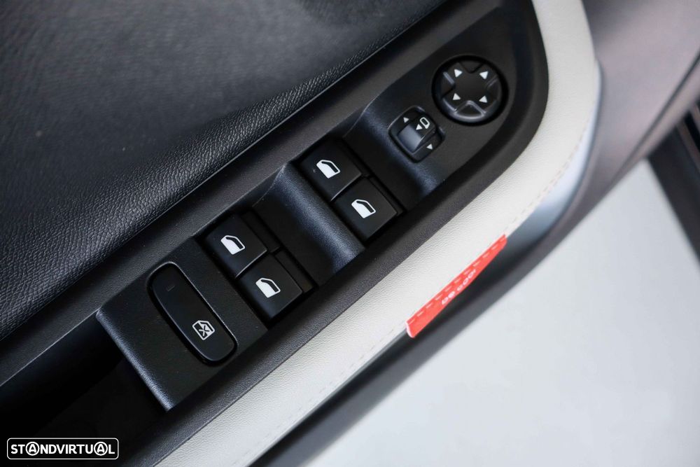 Citroën e-C3 44 kWh Autonomia Conforto Max - 38
