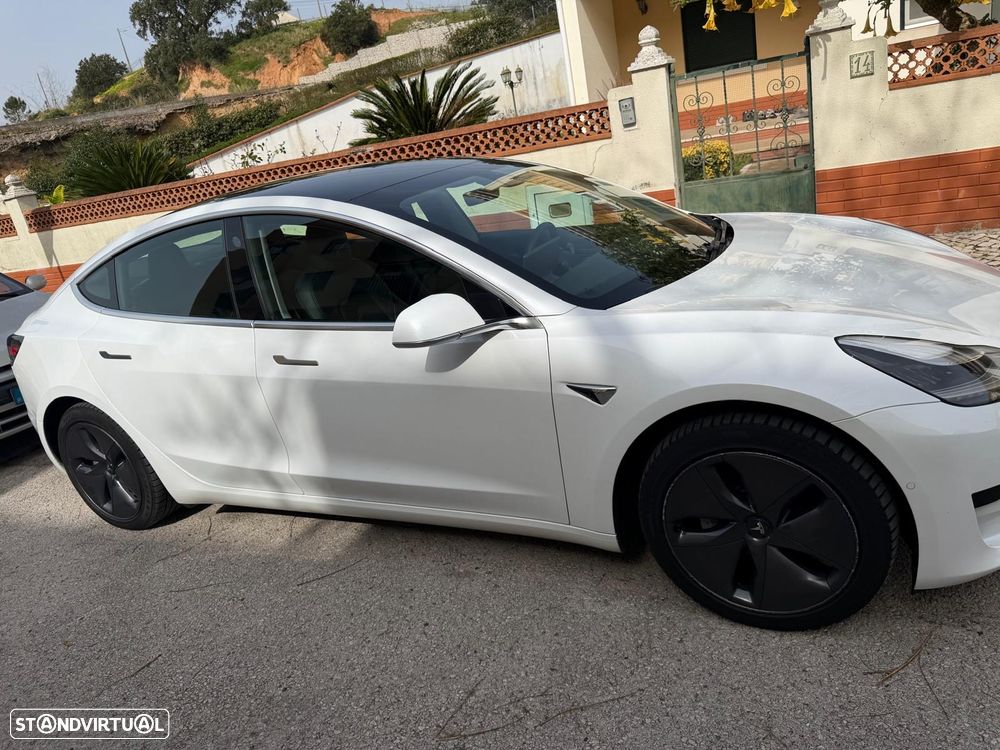 Tesla Model 3 Standard Range Plus RWD - 3