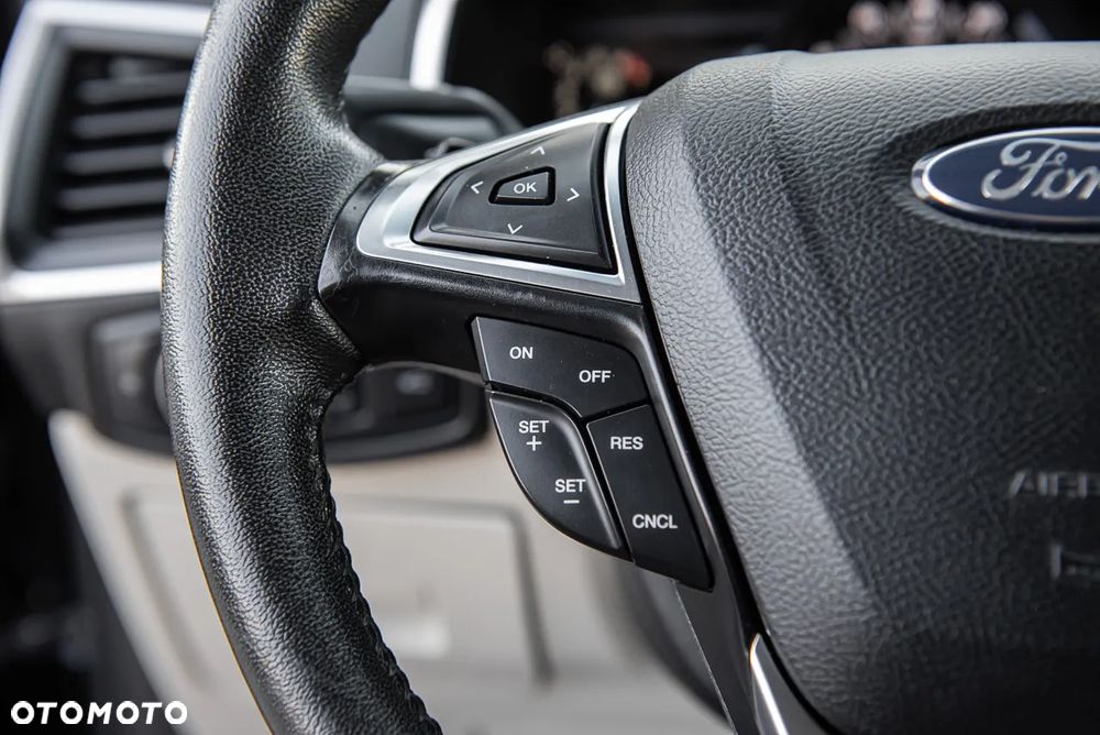 Ford Edge - 24