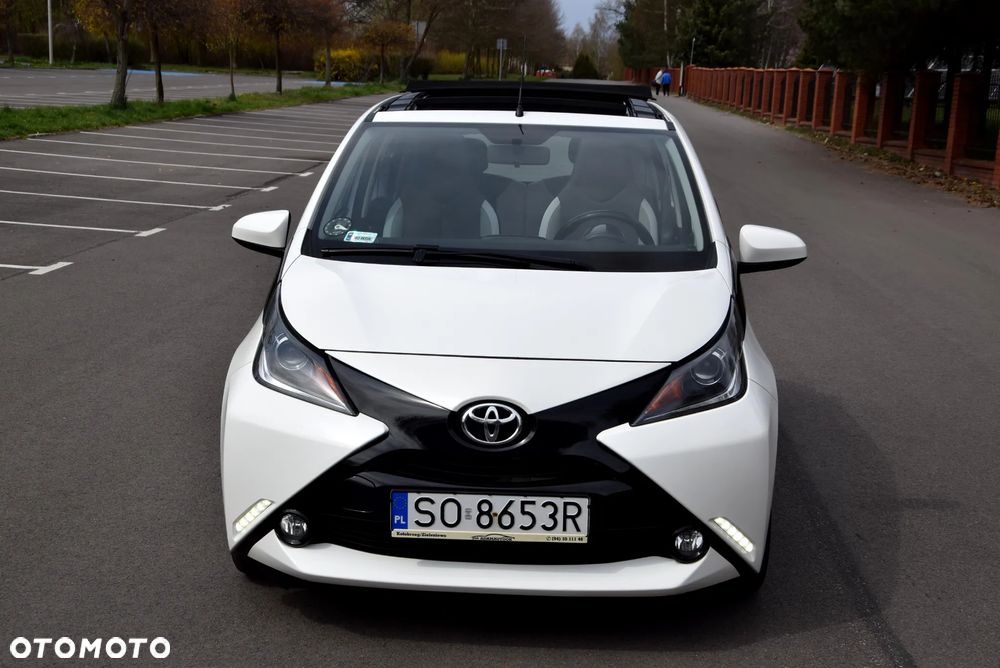 Toyota Aygo x-play - 10