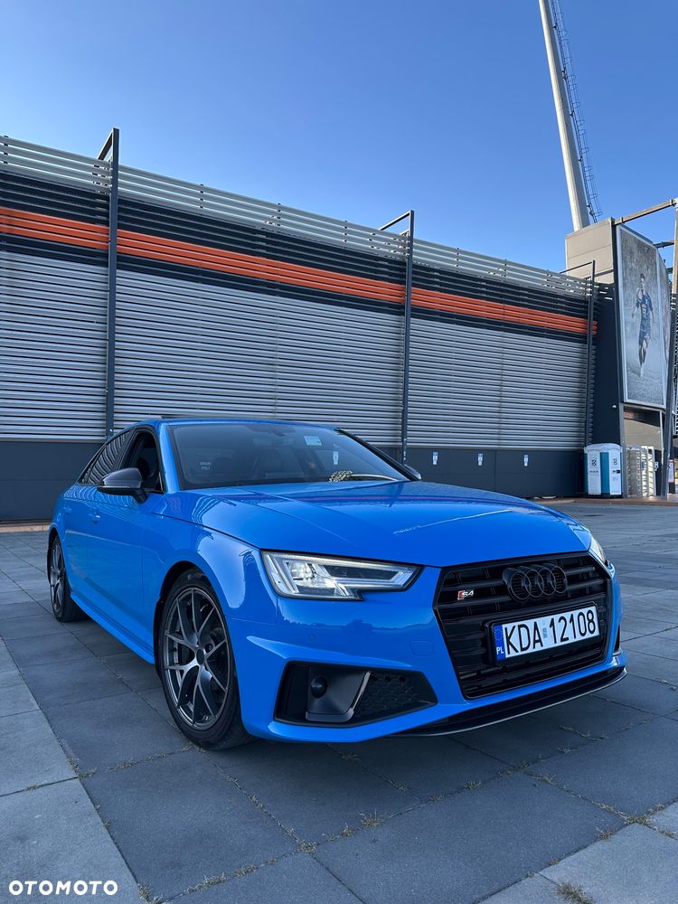 Audi S4 Limousine - 1