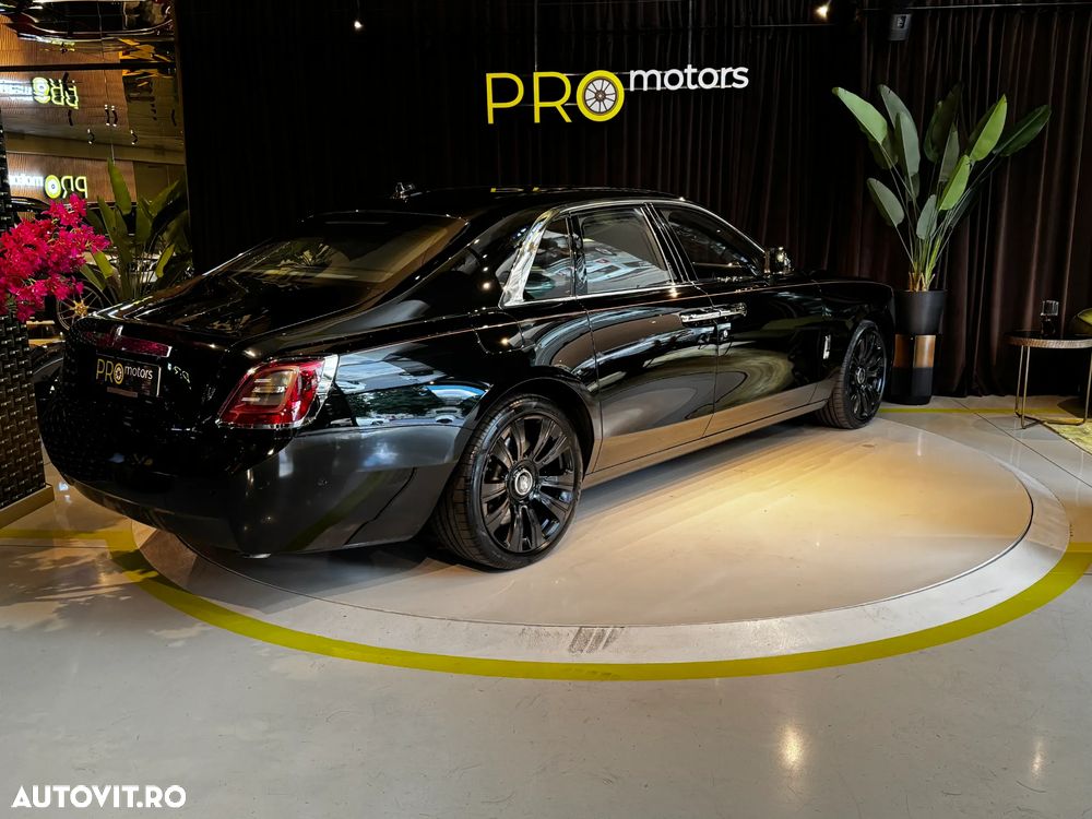 Rolls-Royce Ghost - 3