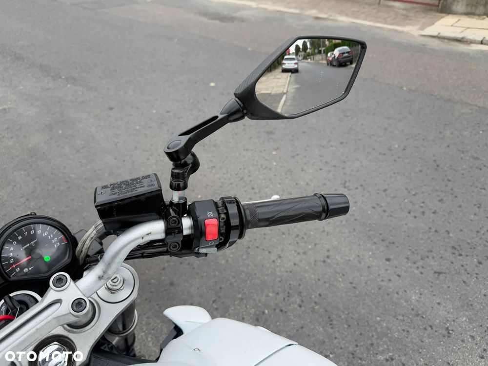 Yamaha FZ - 13