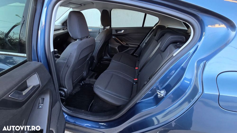 Ford Focus - 5