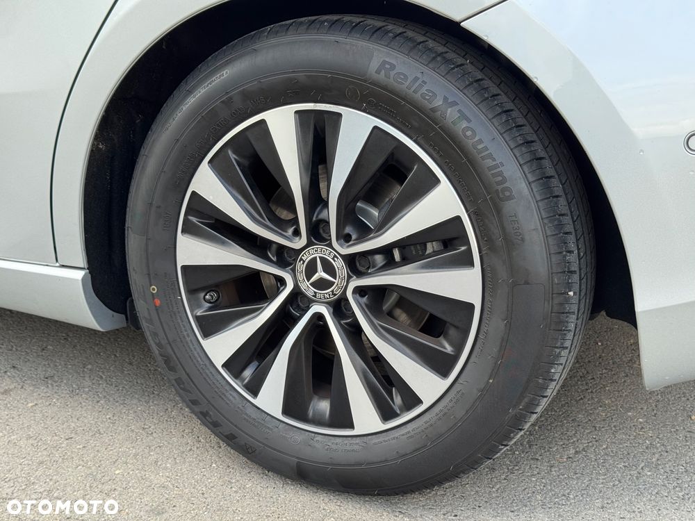 Mercedes-Benz Klasa A 180 Edycja specjalna 7G-DCT - 26