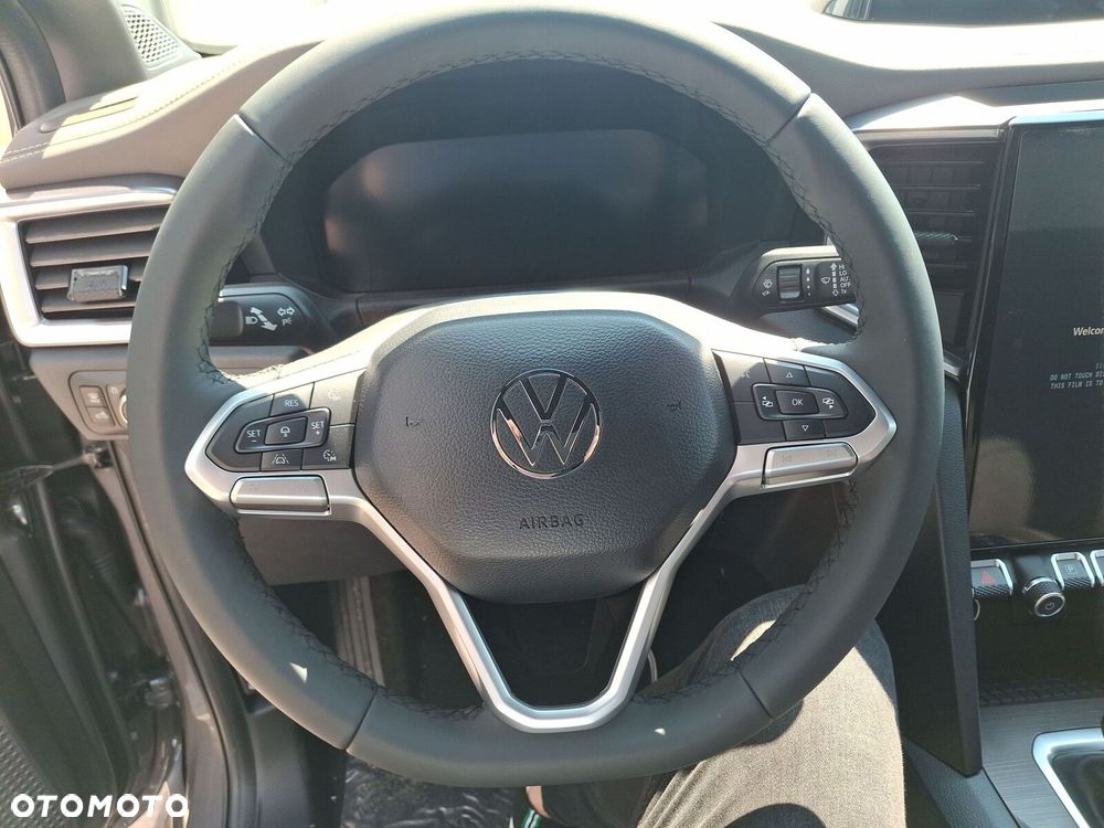 Volkswagen Amarok - 28