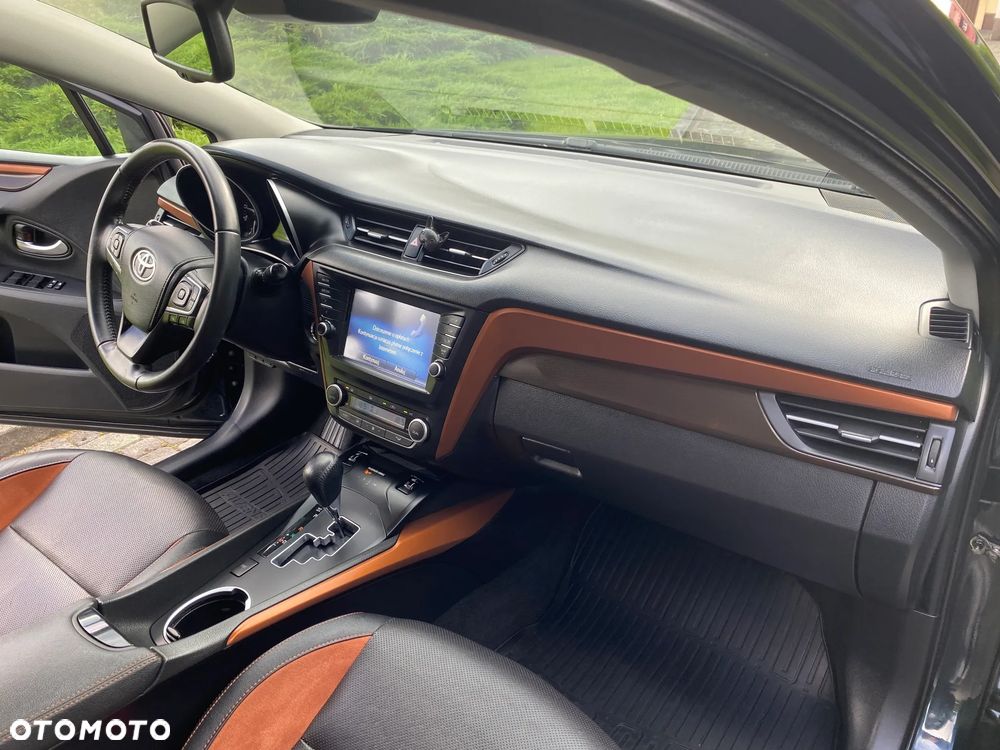 Toyota Avensis 2.0 Prestige MS - 20