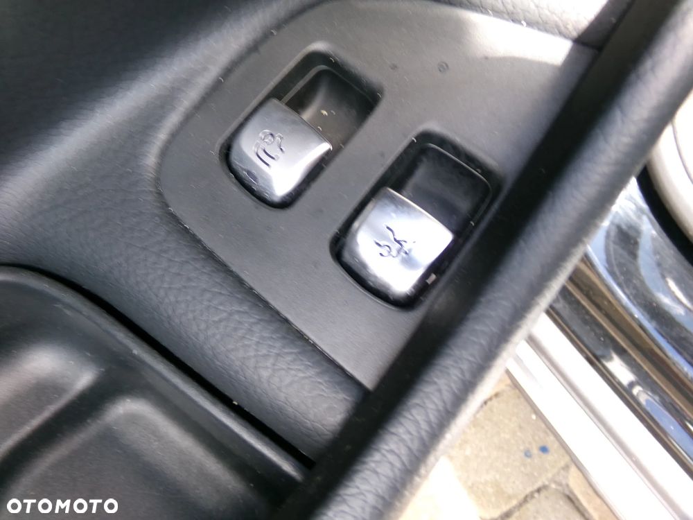 Mercedes-Benz Klasa E 220 d 4Matic All-Terrain 9G-TRONIC Avantgarde - 14