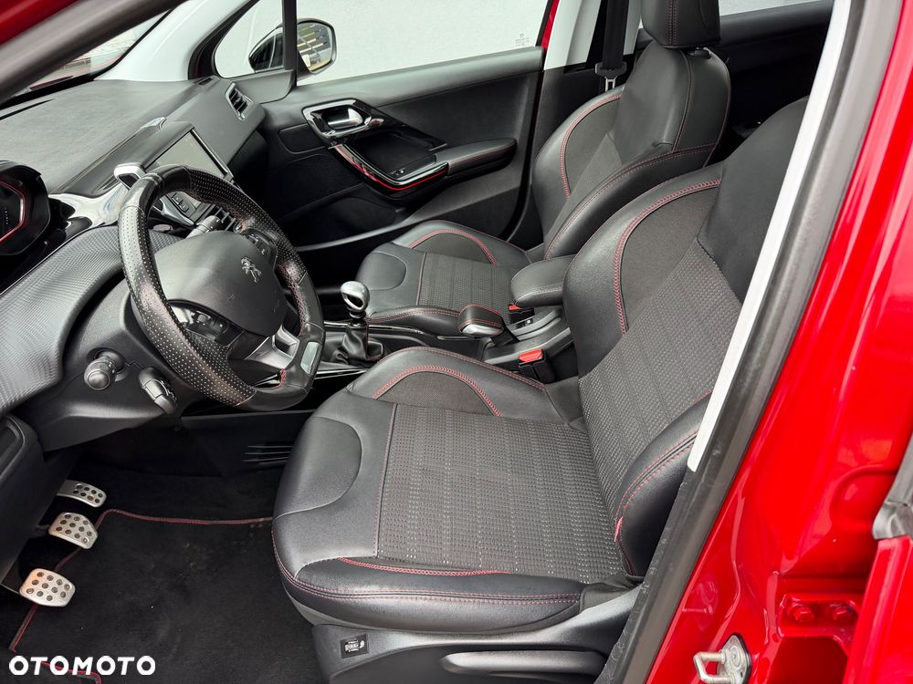 Peugeot 2008 BlueHDi FAP 120 STOP & START GT-Line Edition - 13