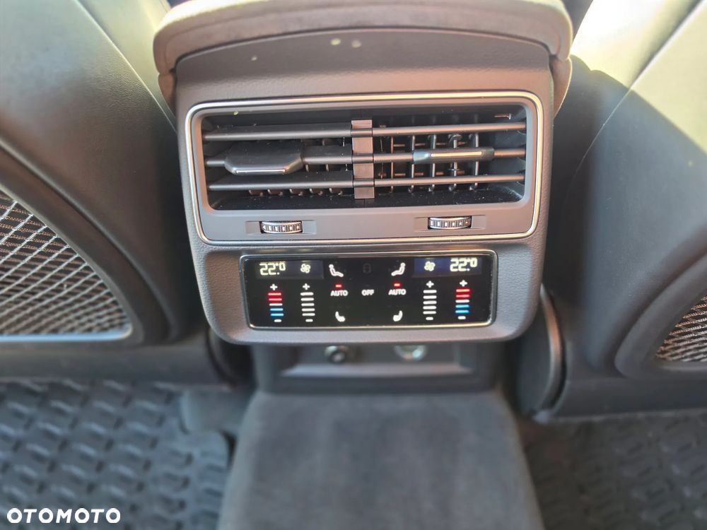 Audi RS Q8 TFSI mHEV Quattro Tiptronic - 32