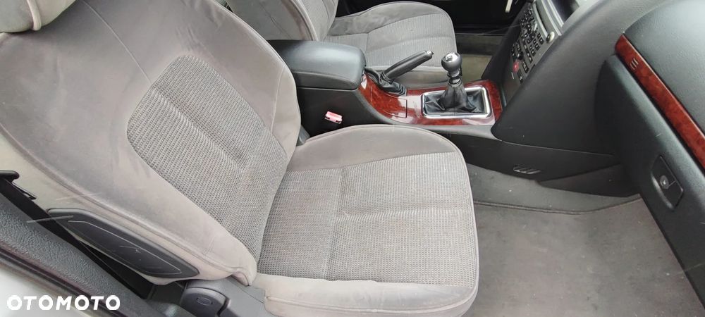 Peugeot 407 2.0 HDI Intense - 8