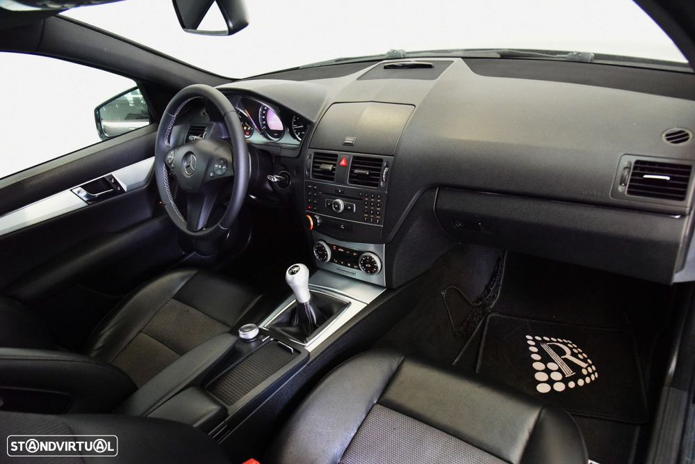 Mercedes-Benz C 220 BlueTEC AMG Line - 22