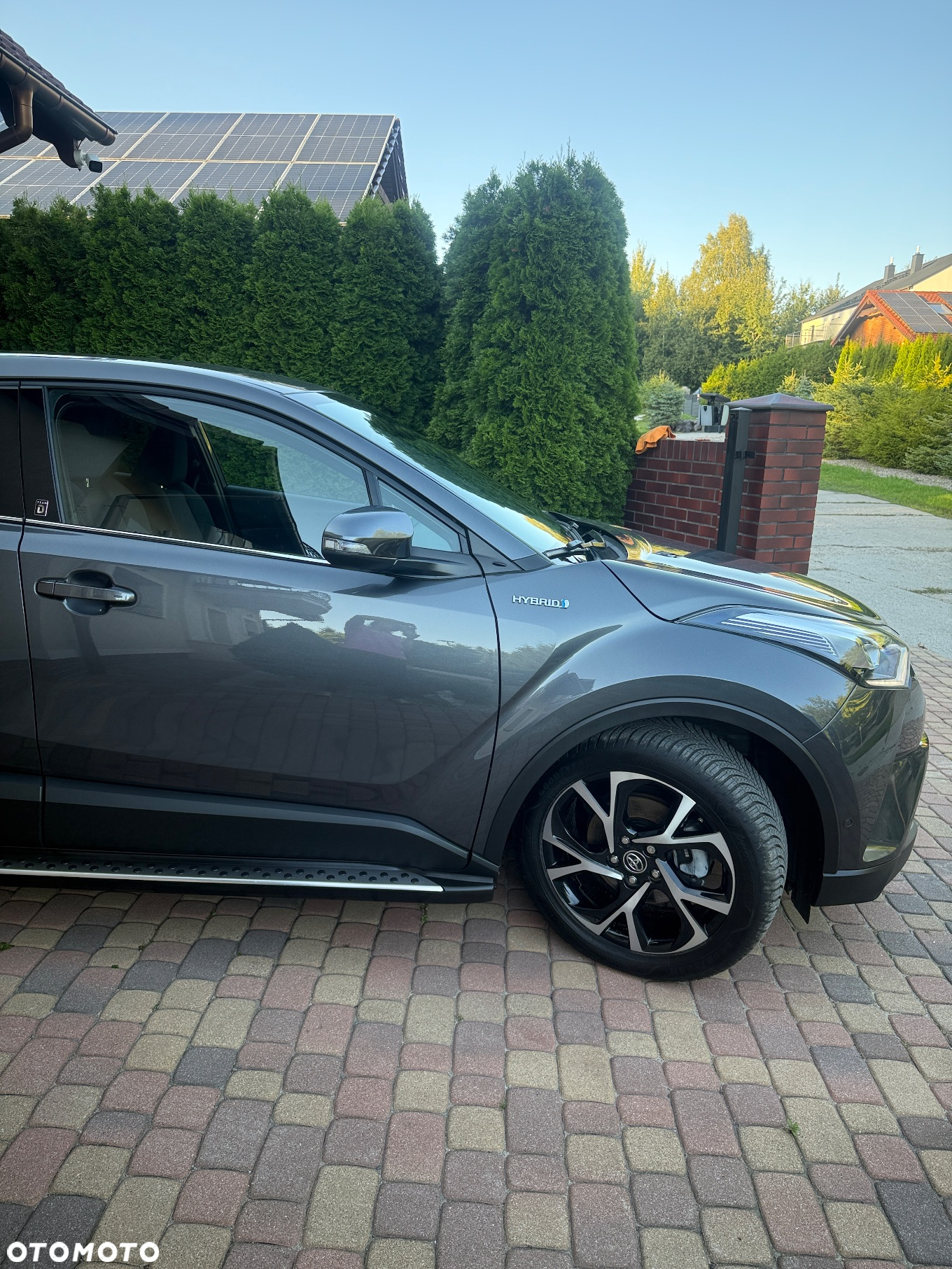 Toyota C-HR Hybrid Style Selection - 6