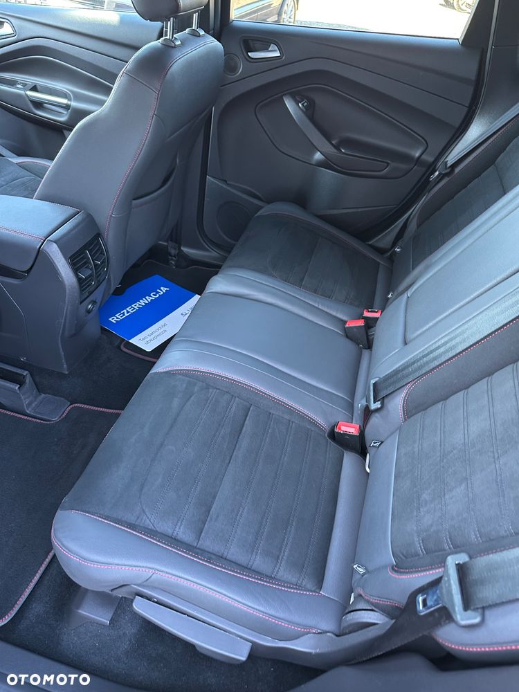 Ford Kuga 1.5 EcoBoost 2x4 ST-Line - 9