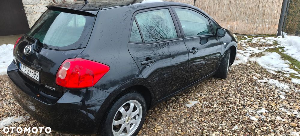 Toyota Auris 1.6 MultiMode Executive - 3