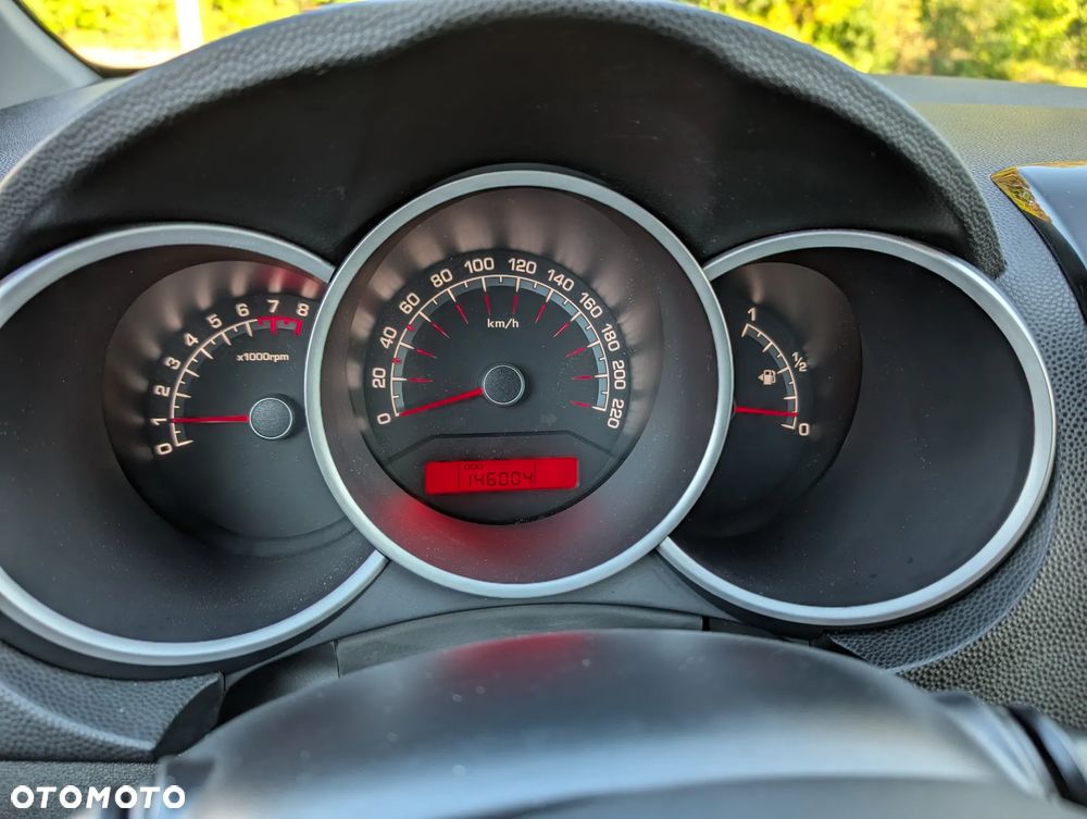 Kia Venga 1.6 L - 32