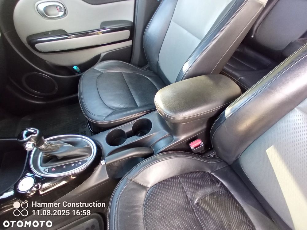 Kia Soul 1.6 CRDi L - 32