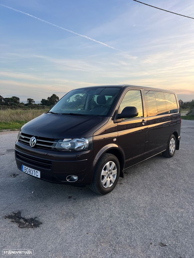 VW Multivan 2.0 TDi 114 Confortline Longa BlueMotion - 2