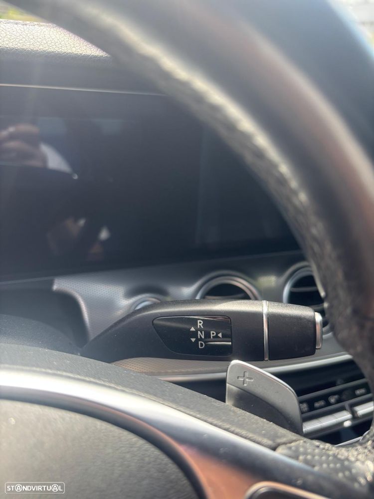 Mercedes-Benz E 220 d AMG - 11