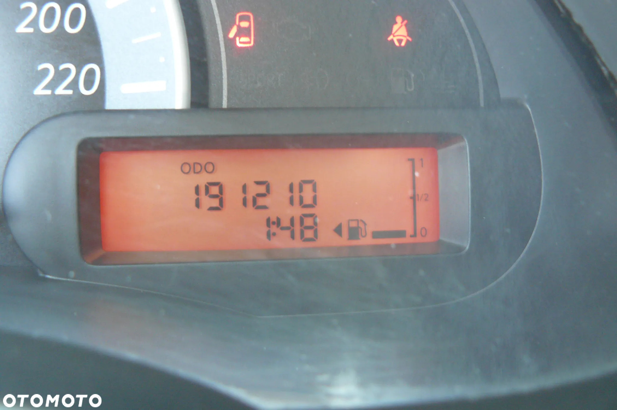 Nissan Micra - 14