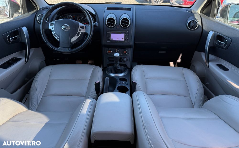 Nissan Qashqai 1.6 dCi DPF tekna - 8