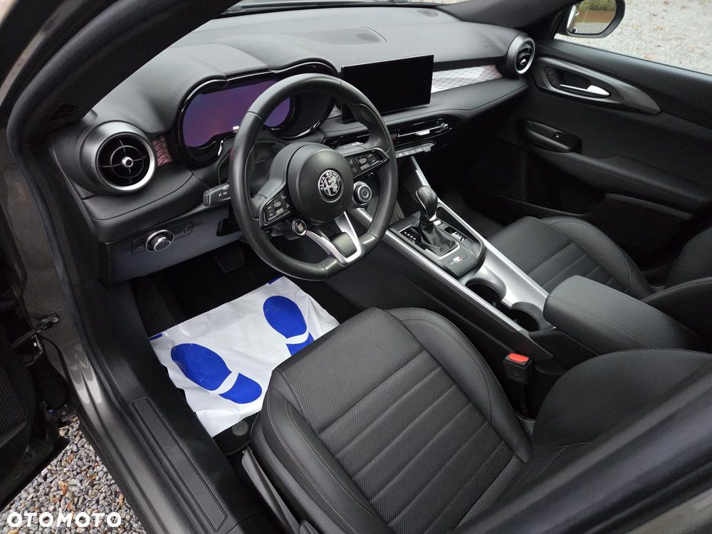 Alfa Romeo Tonale 1.5 T4 GSE mHEV Veloce DCT - 4