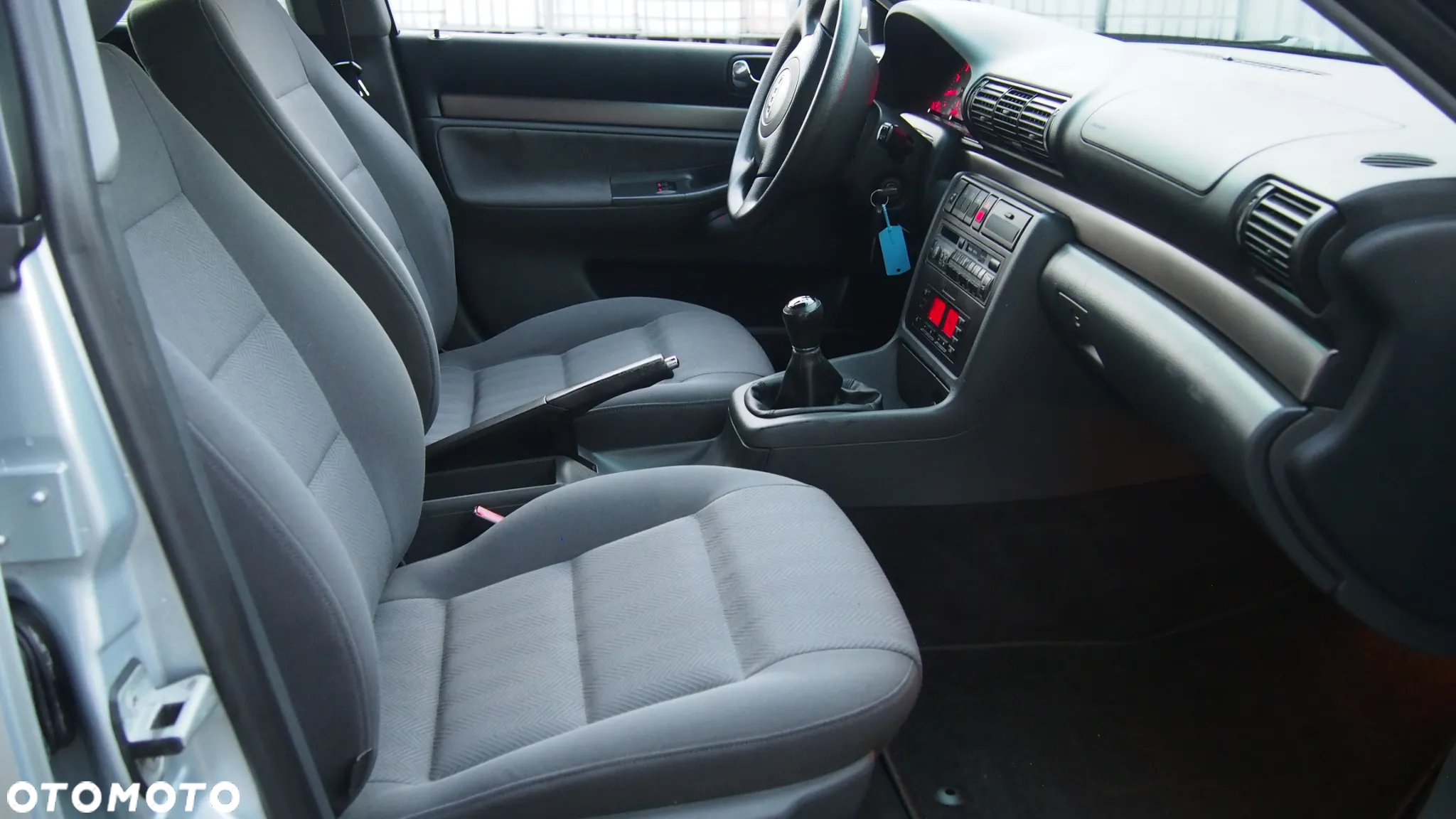 Audi A4 1.6 - 20