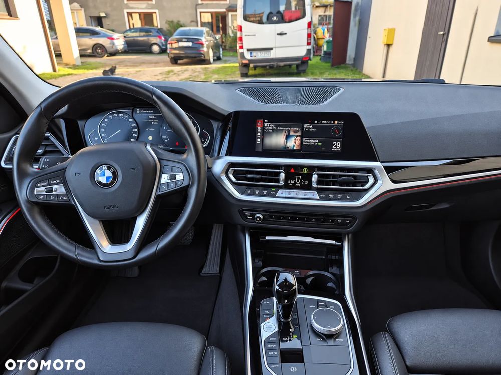 BMW Seria 3 318i Advantage sport - 17