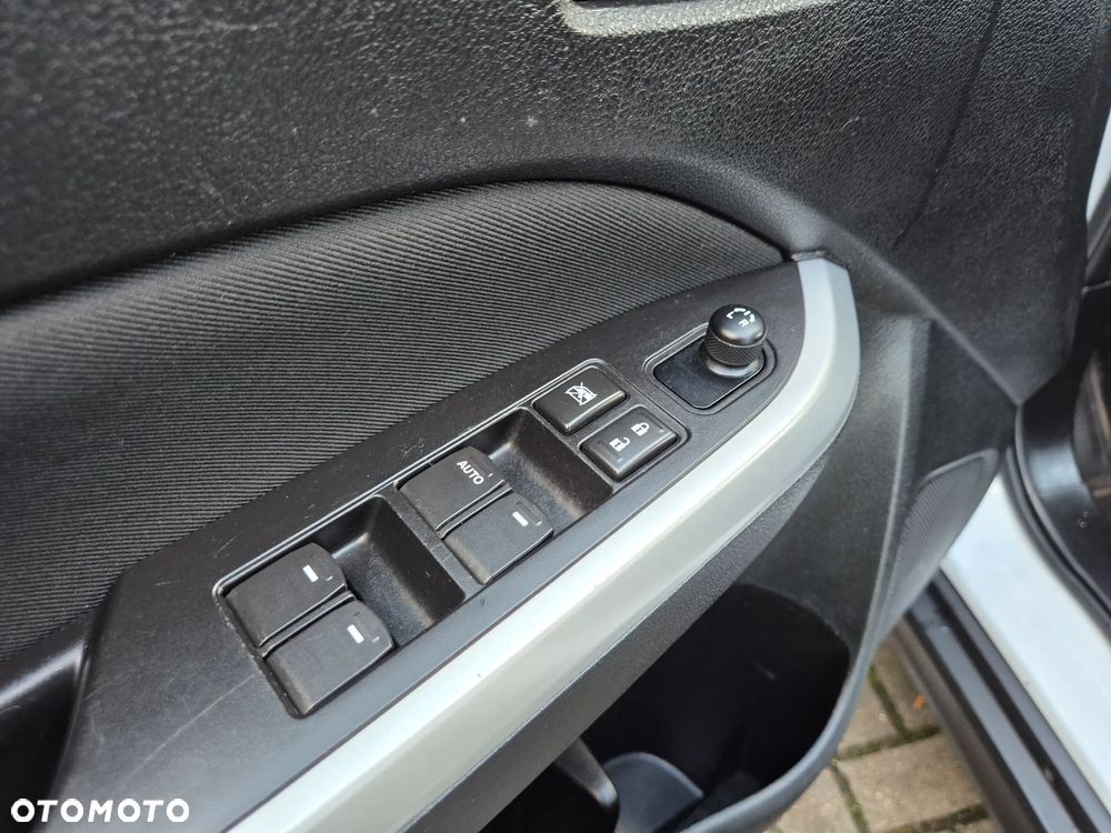 Suzuki Vitara 1.6 DDiS (4x4) Allgrip Comfort+ - 32