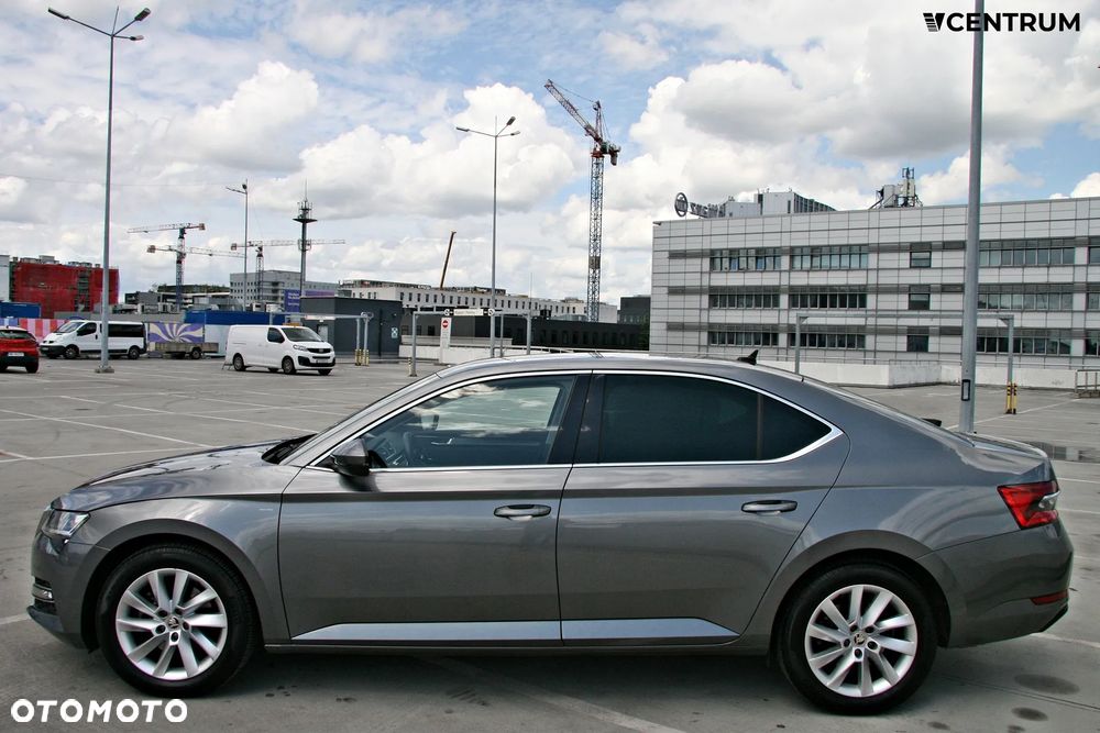Skoda Superb 2.0 TDI SCR 4x4 Style DSG - 4