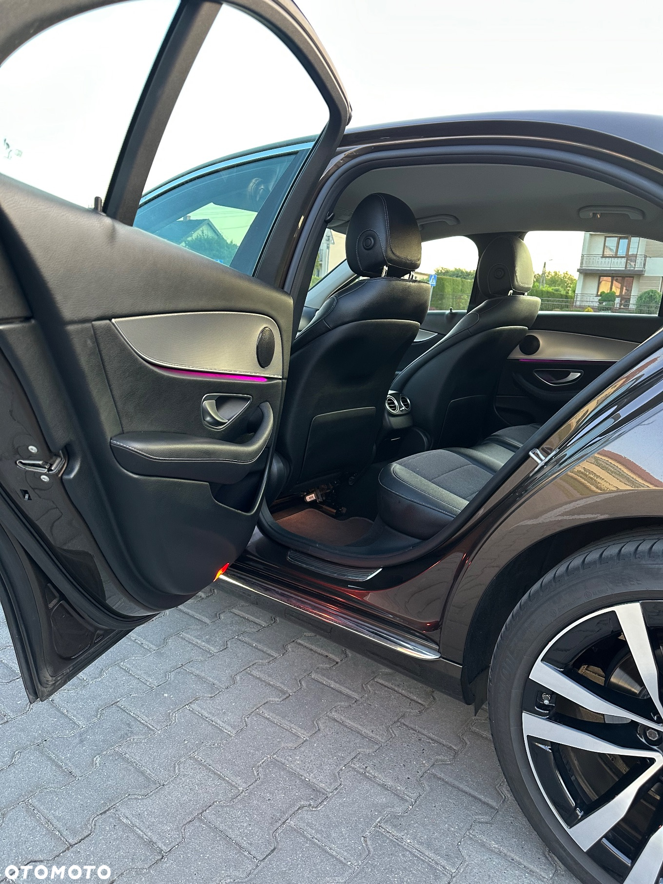 Mercedes-Benz Klasa E 220 d 9G-TRONIC - 10