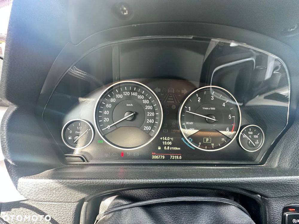 BMW Seria 3 320d - 12