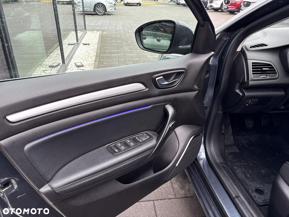 Renault Megane 1.5 Blue dCi Intens - 10