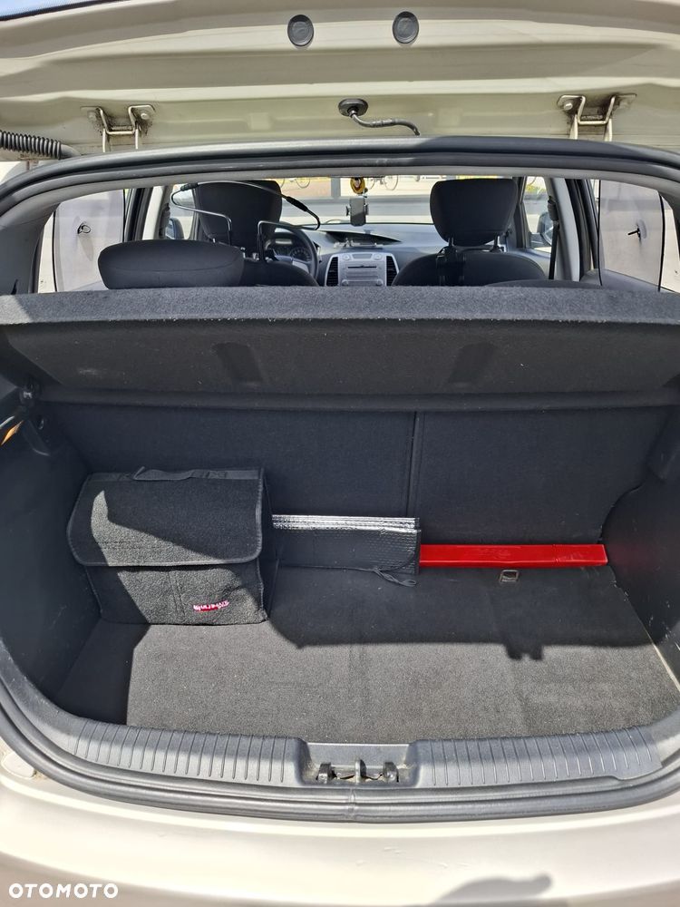 Hyundai i20 - 9