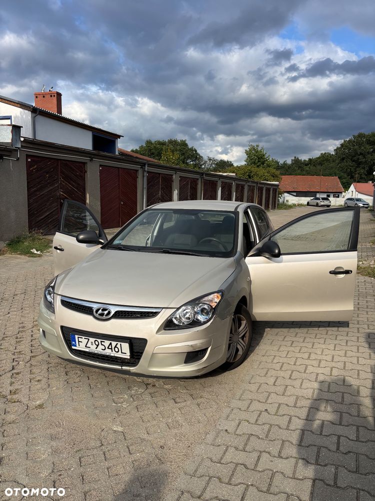 Hyundai i30 1.6 CRDi Base - 1