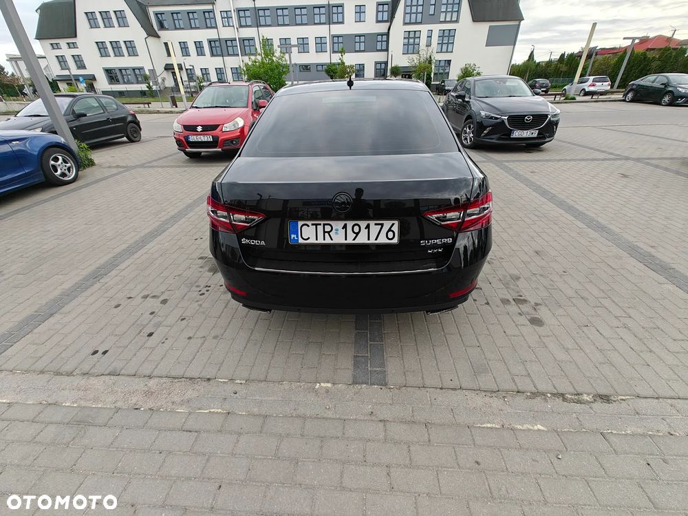 Skoda Superb 2.0 TSI 4x4 L&K DSG - 3