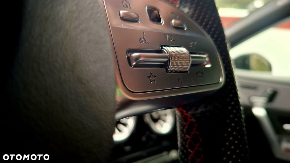 Mercedes-Benz Klasa A 200 4-Matic AMG Line 8G-DCT - 27