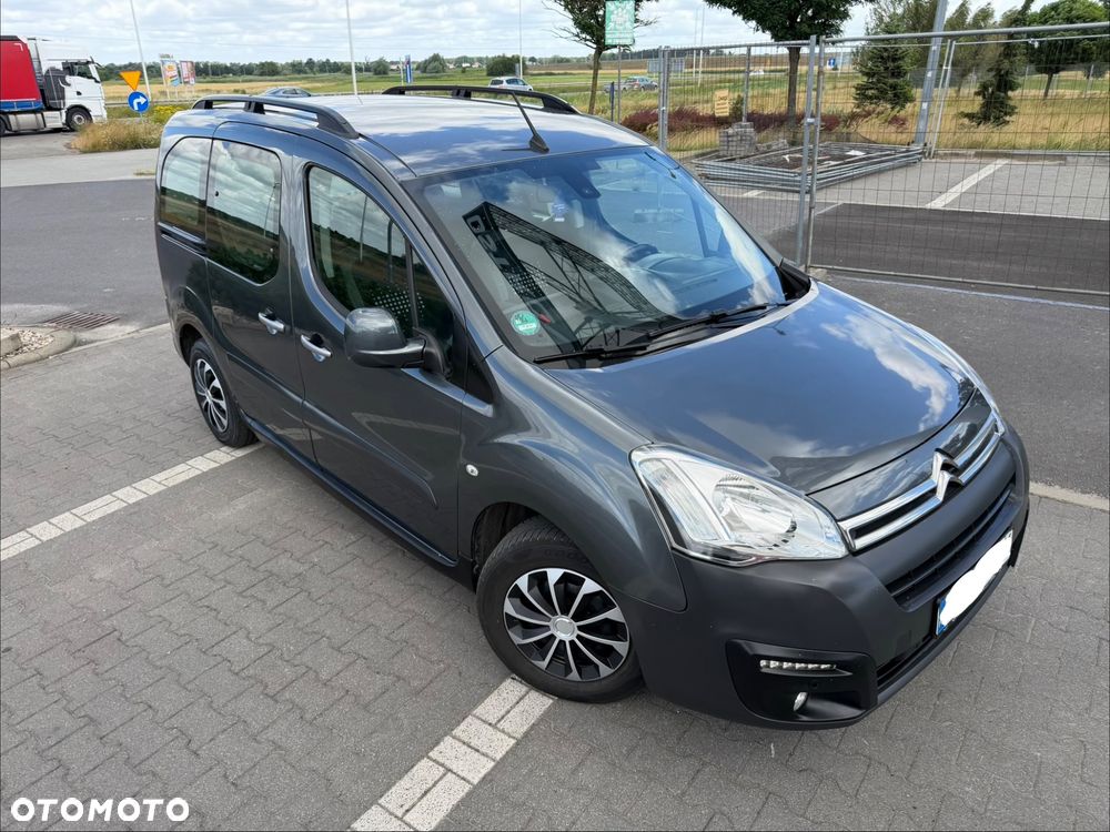 Citroën Berlingo Multispace e-HDi 90 FAP EGS6 Exclusive - 36