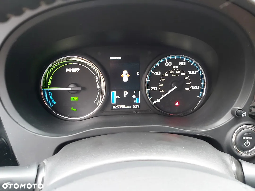 Mitsubishi Outlander - 21