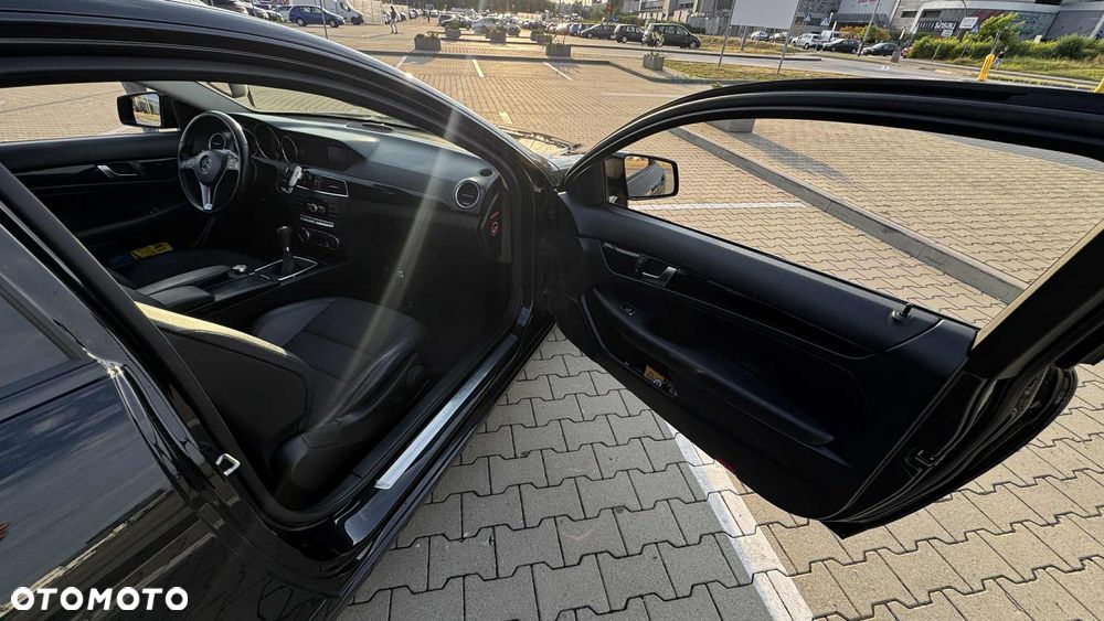 Mercedes-Benz Klasa C - 16