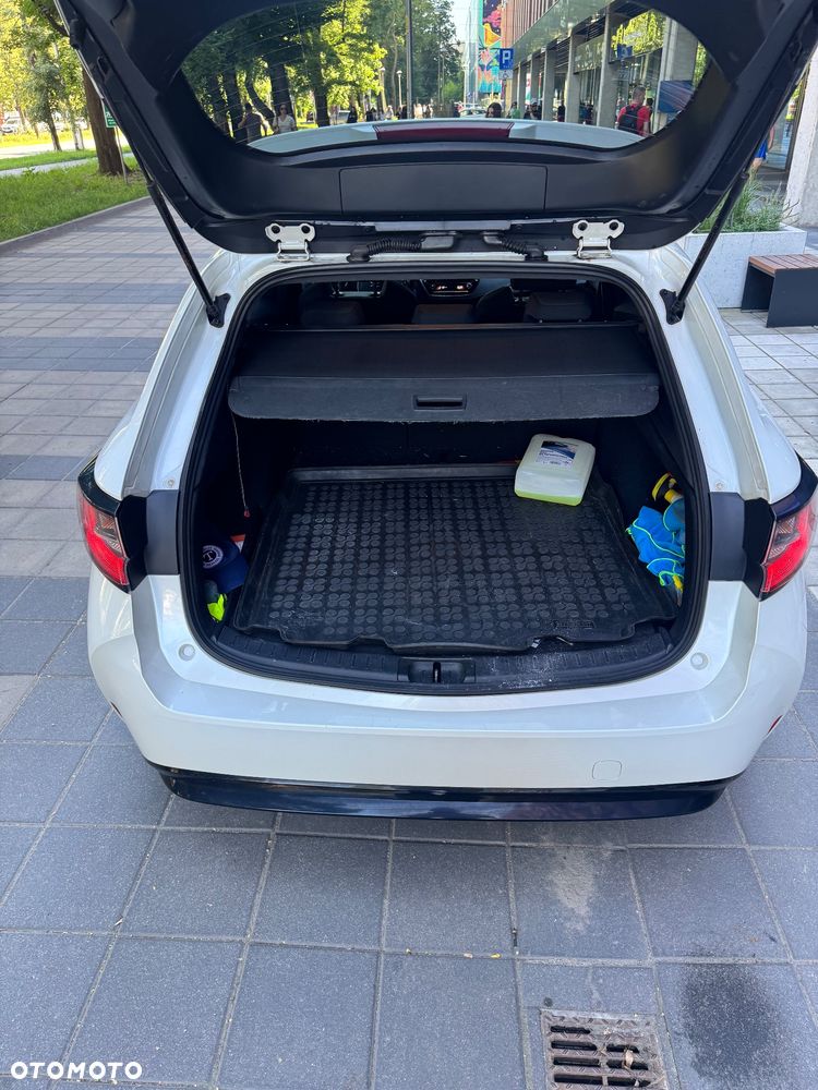 Suzuki Swace 1.8 Hybrid Elegance CVT - 10